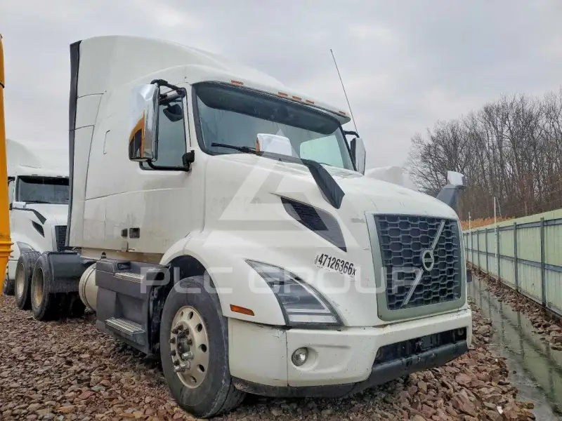 2020 Volvo  фото