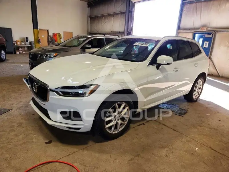 2020 Volvo XC60 photo