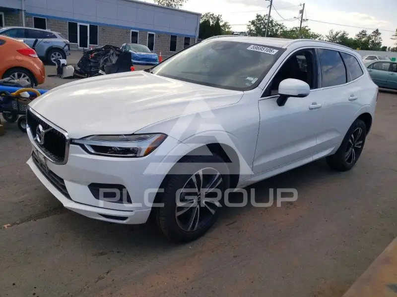 2020 Volvo XC60 photo