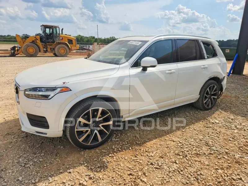 2020 Volvo XC90 photo