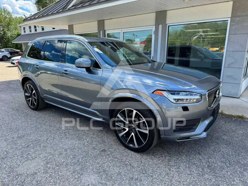 2020 Volvo XC90 photo