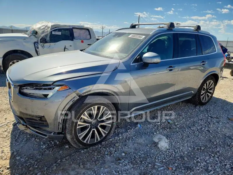 2020 Volvo XC90 photo