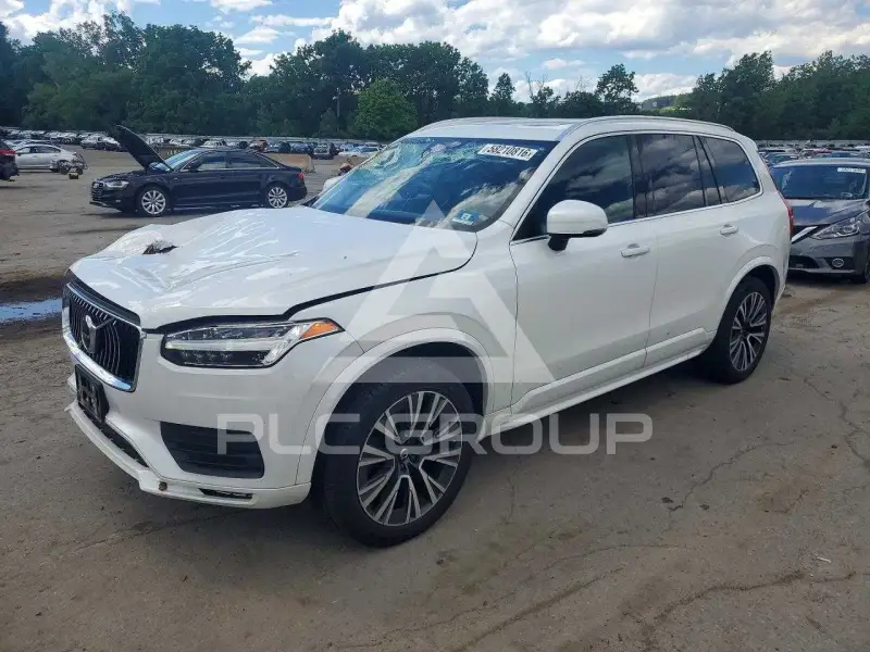 2020 Volvo XC90 photo