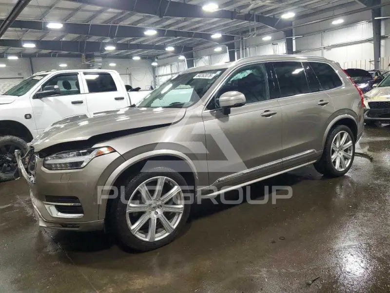 2020 Volvo XC90 фото