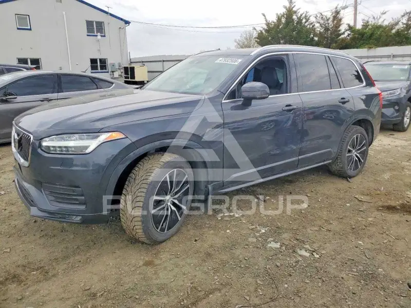 2020 Volvo XC90 photo