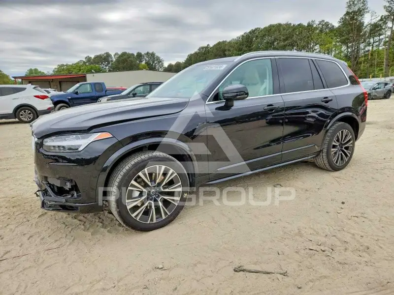 2020 Volvo XC90 photo