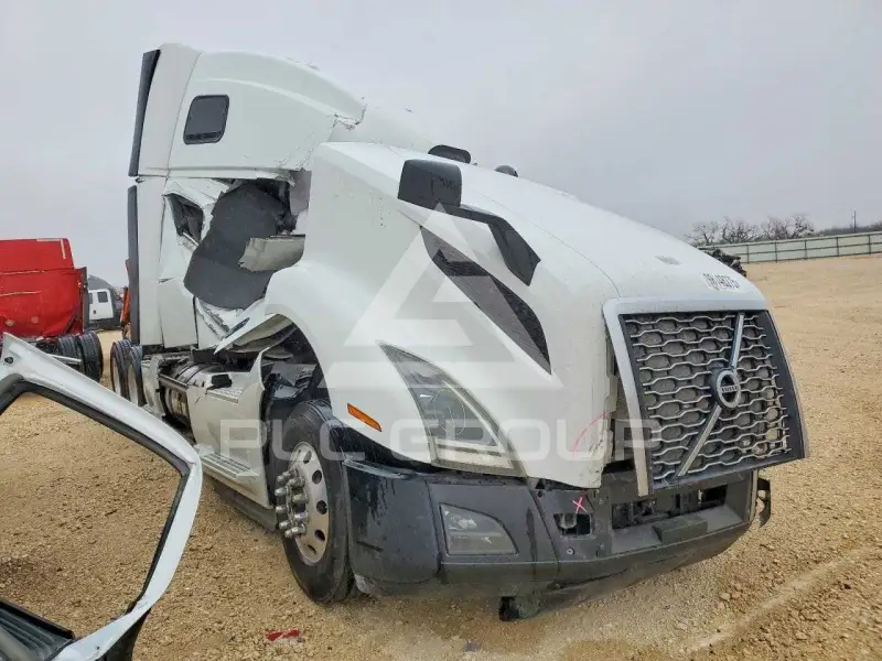 2020 Volvo VNL фото