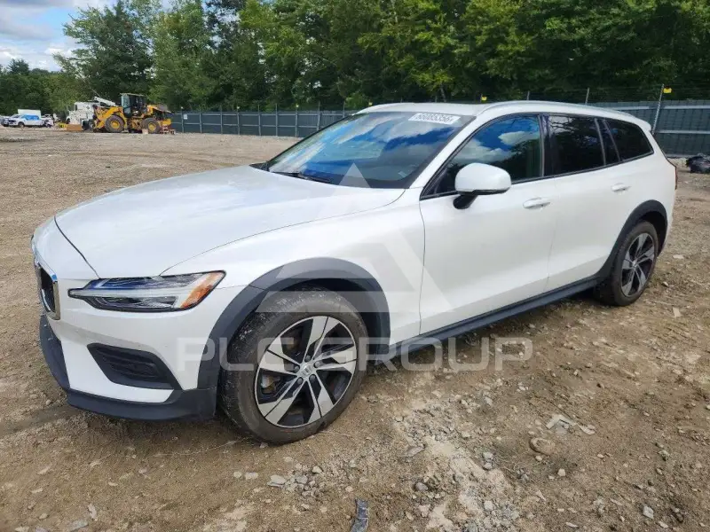 2020 Volvo V60 фото