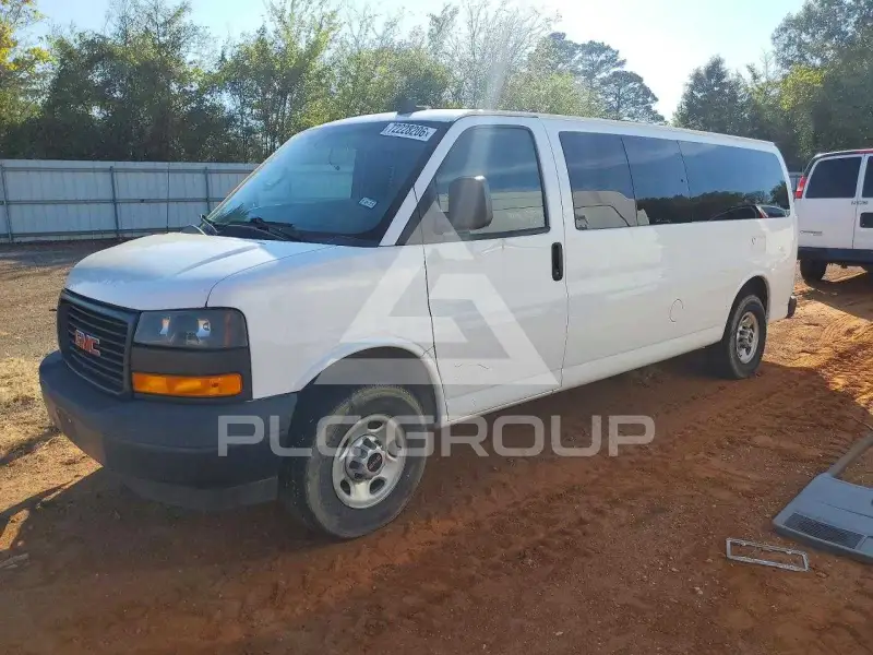 2020 GMC Savana фото