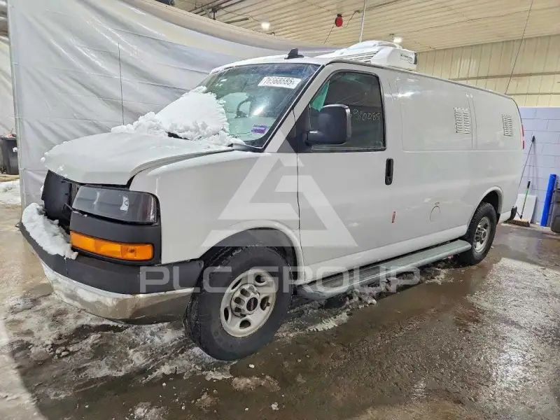 2020 GMC Savana фото