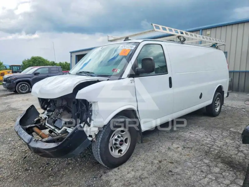 2020 GMC Savana фото