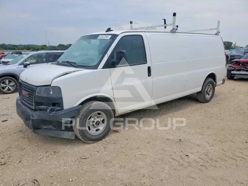 2020 GMC Savana фото