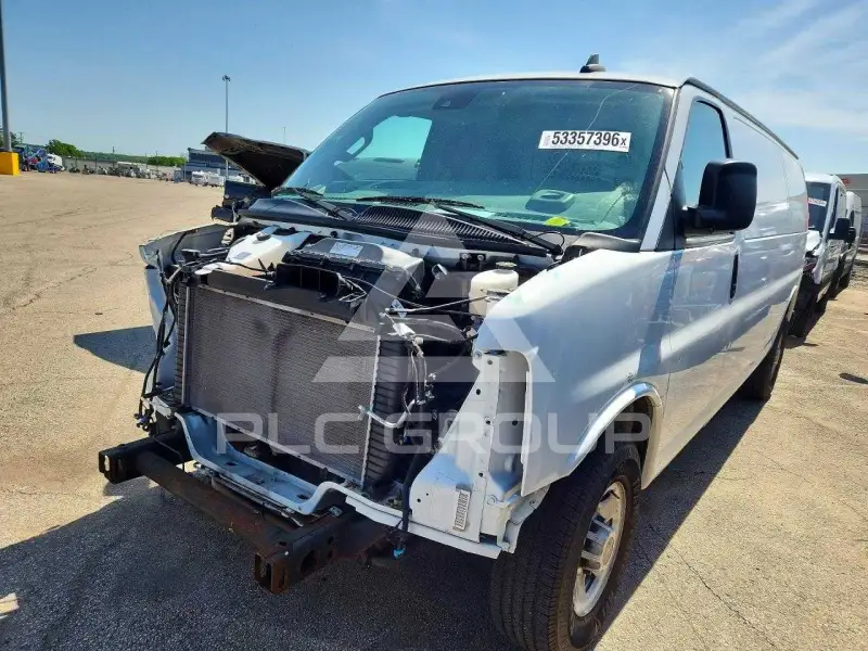 2020 GMC Savana фото