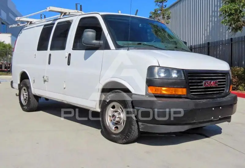 2020 GMC Savana фото