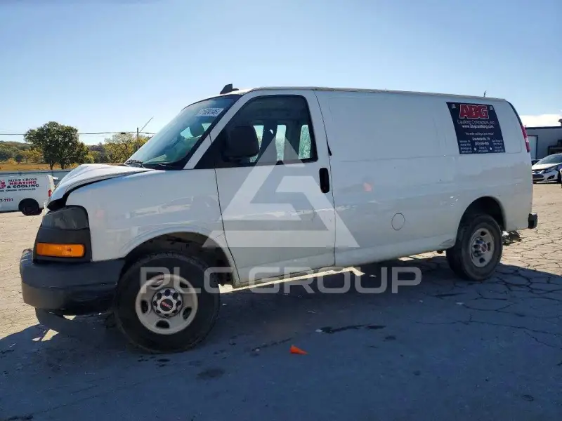 2020 GMC Savana фото