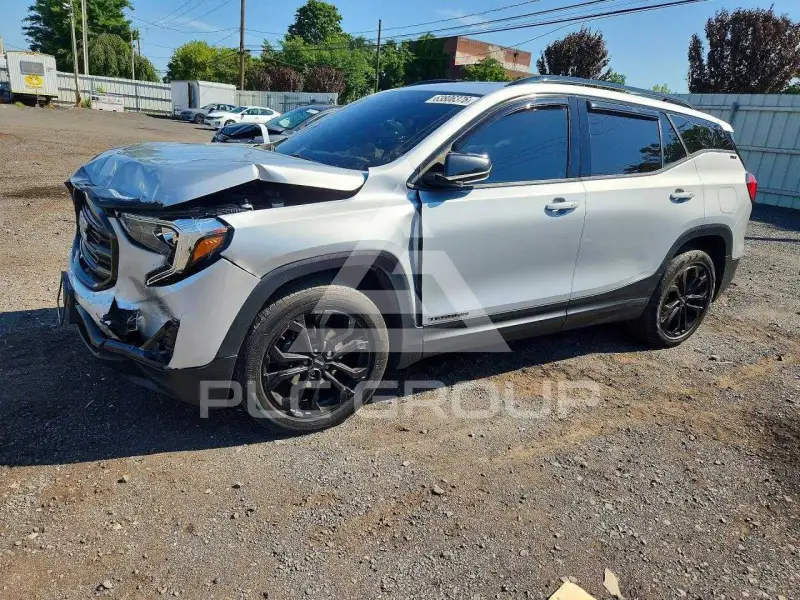 2020 GMC TERRAIN photo
