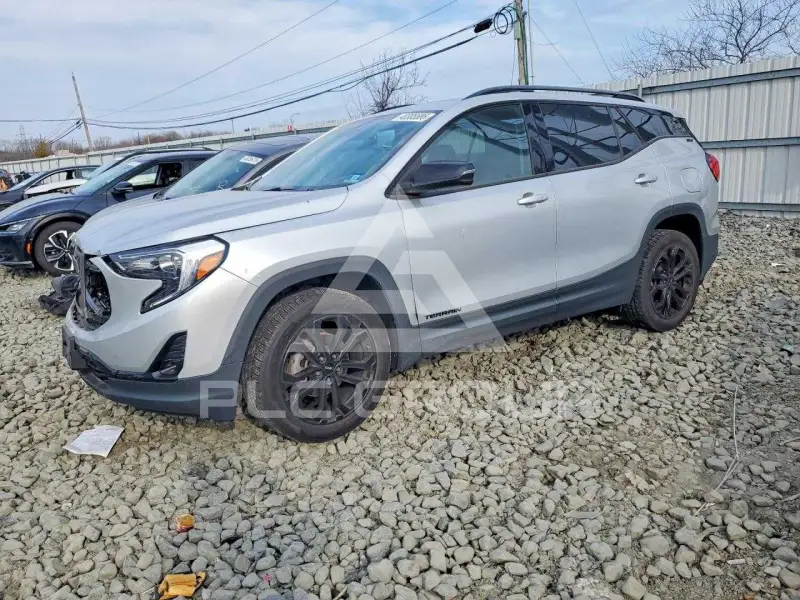 2020 GMC TERRAIN photo