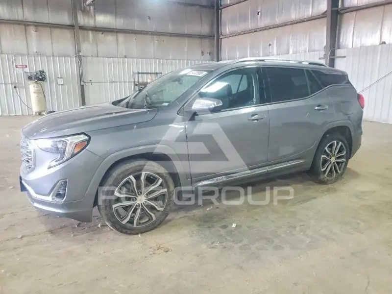2020 GMC TERRAIN photo