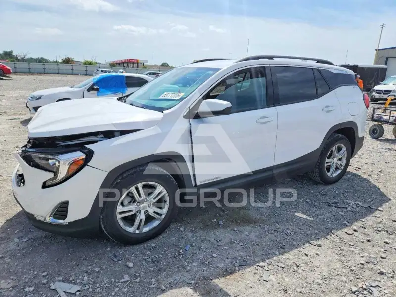 2020 GMC TERRAIN photo