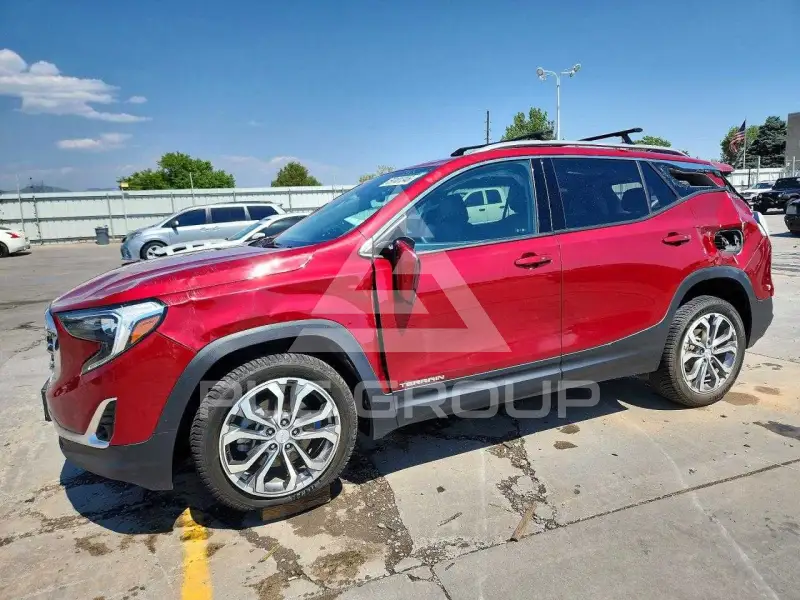 2020 GMC TERRAIN photo