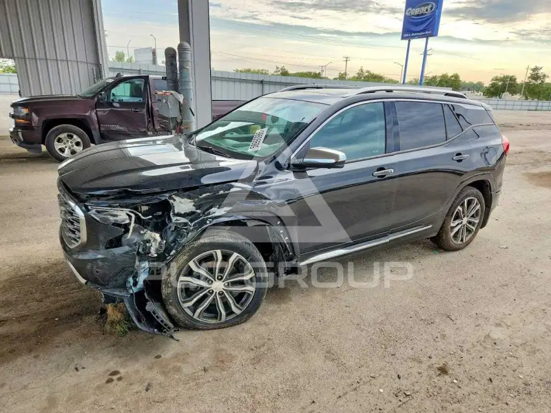 2020 GMC TERRAIN photo