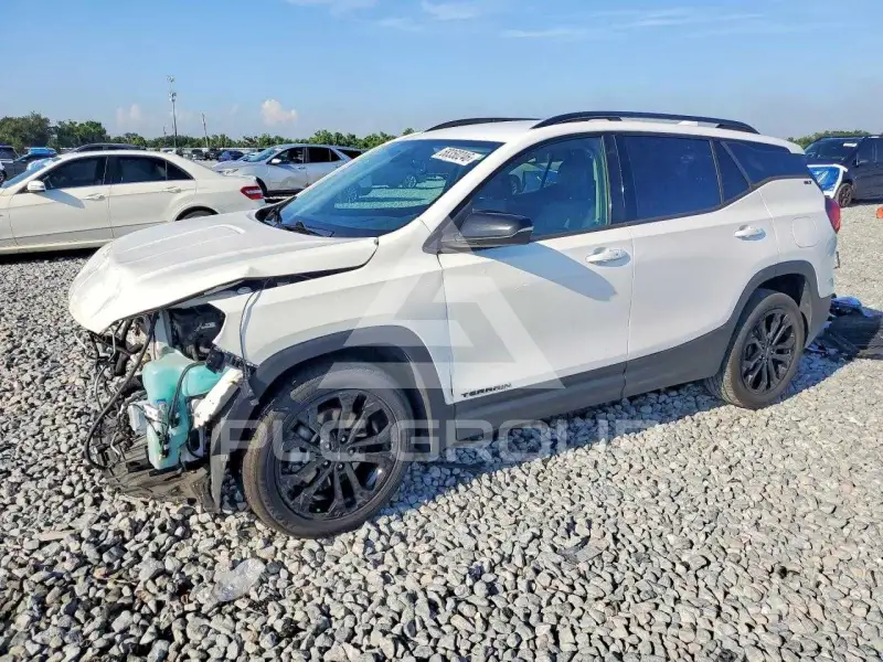 2020 GMC TERRAIN photo
