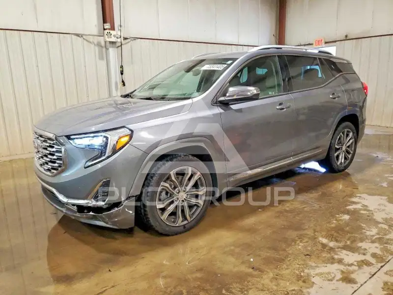 2020 GMC TERRAIN photo