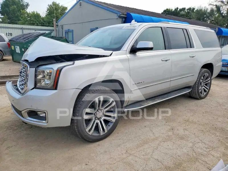 2020 GMC YUKON photo