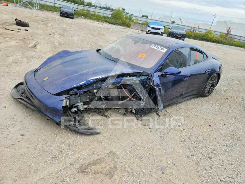 2020 Porsche Taycan photo