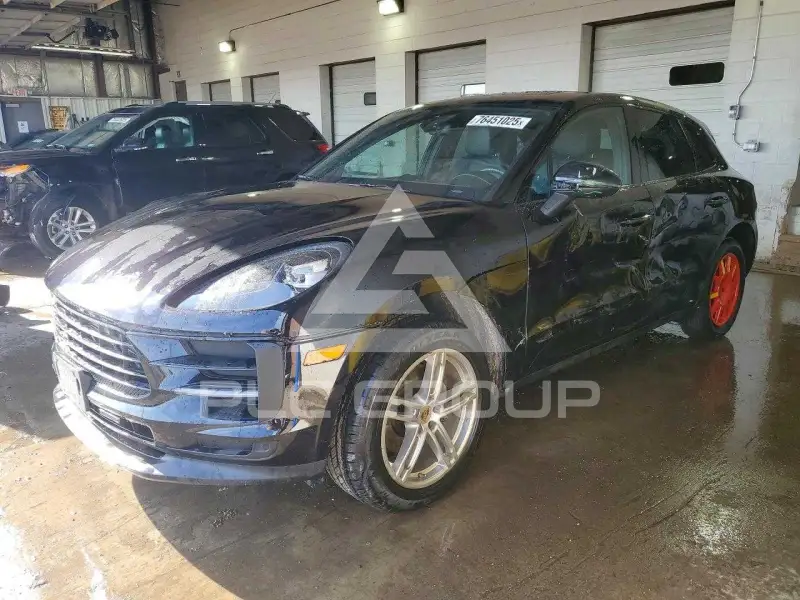 2020 Porsche MACAN photo