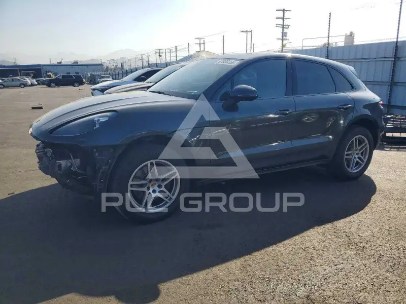 2020 Porsche MACAN photo