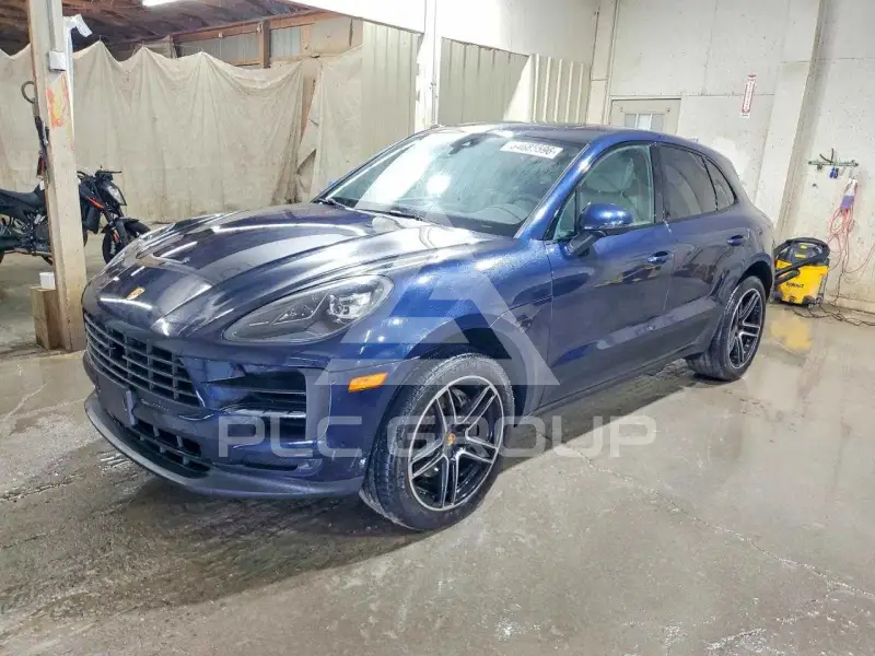 2020 Porsche MACAN photo