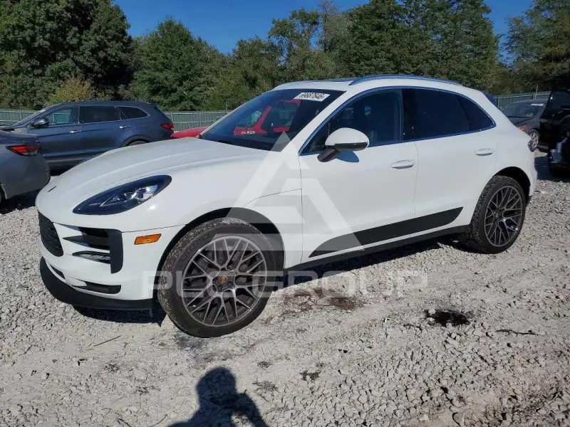 2020 Porsche MACAN photo