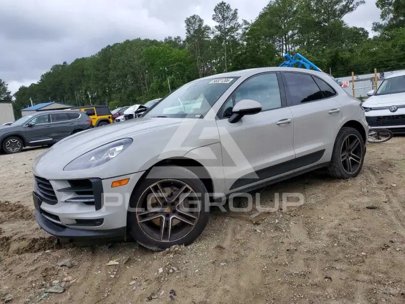 2020 Porsche MACAN photo