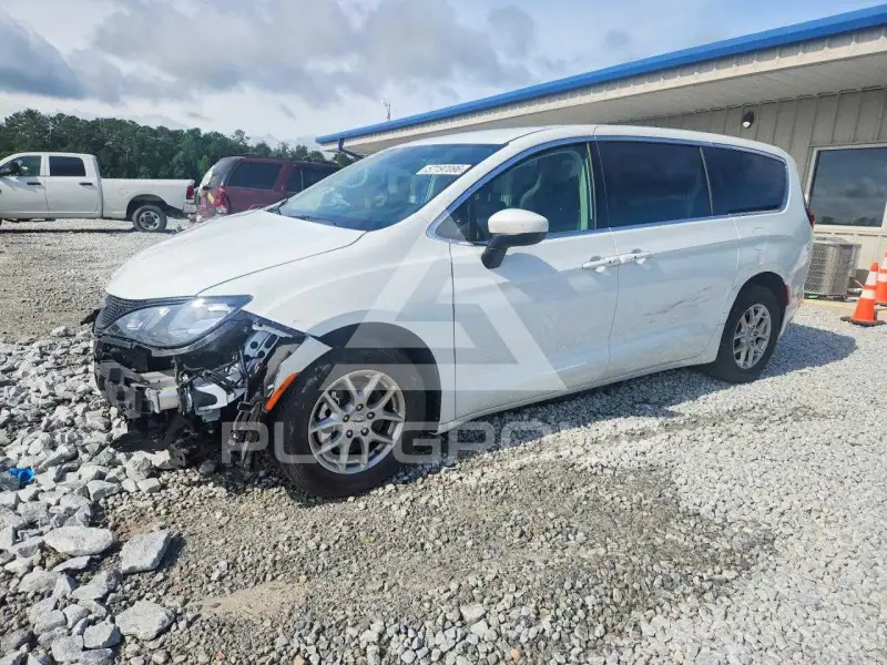 2023 Chrysler Pacifica photo