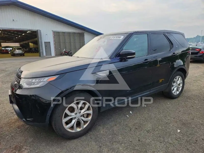 2020 Land Rover Discovery photo