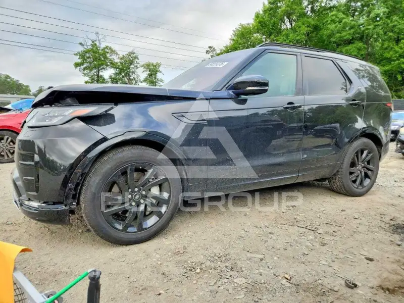 2020 Land Rover Discovery photo