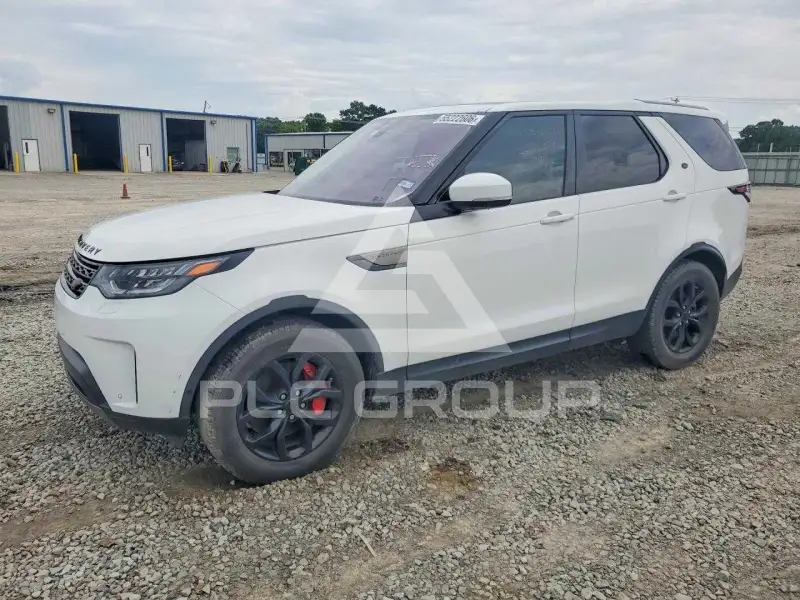 2020 Land Rover Discovery photo
