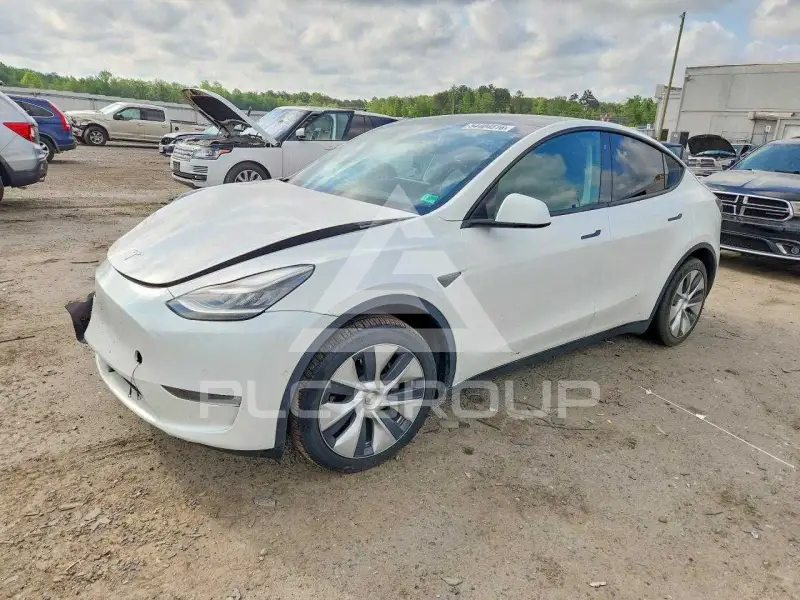 2020 Tesla Model Y фото