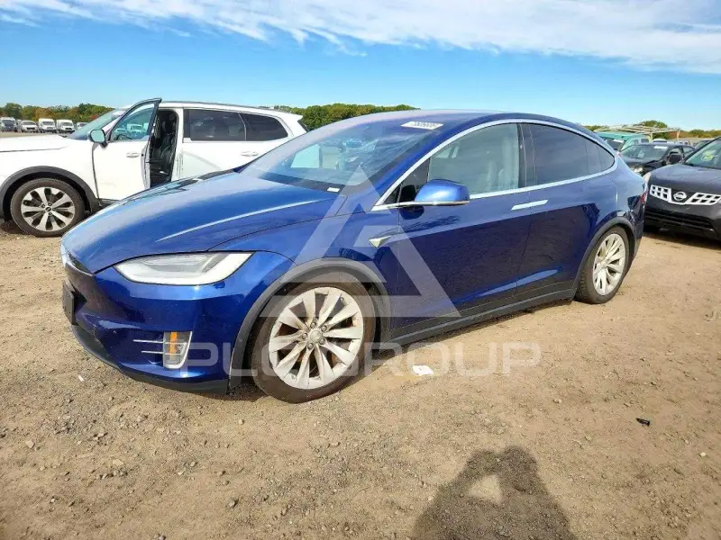 2020 Tesla Model X photo