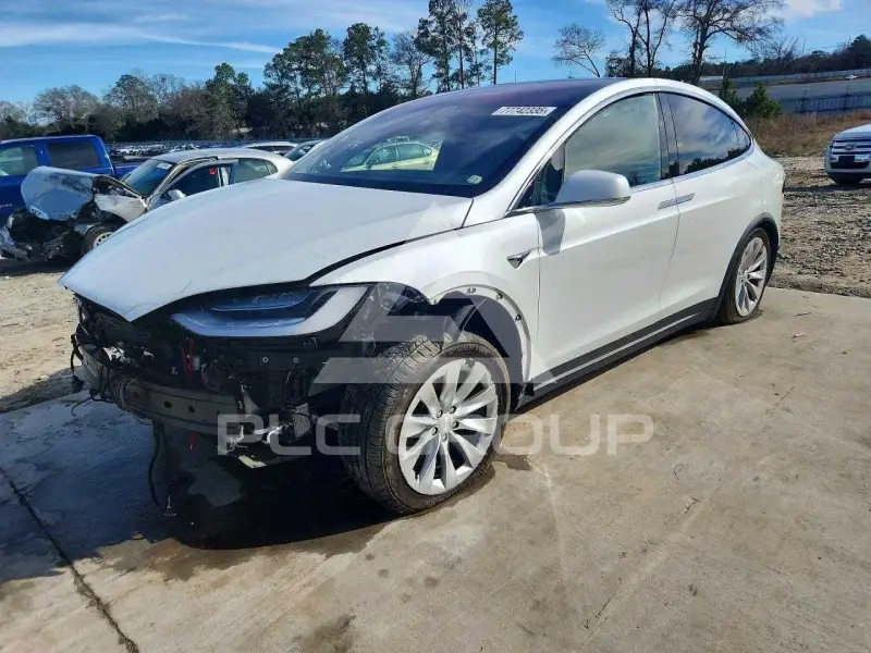 2020 Tesla Model X фото