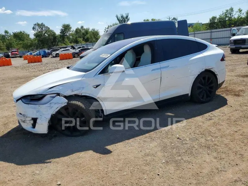 2020 Tesla Model X фото