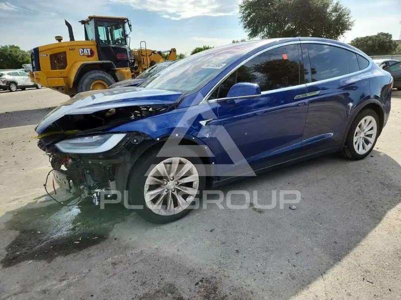 2020 Tesla Model X фото