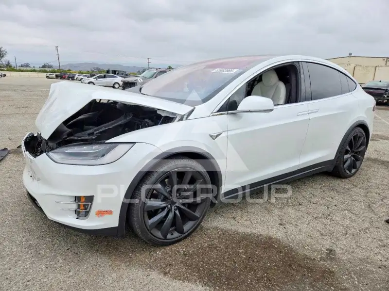 2020 Tesla Model X фото