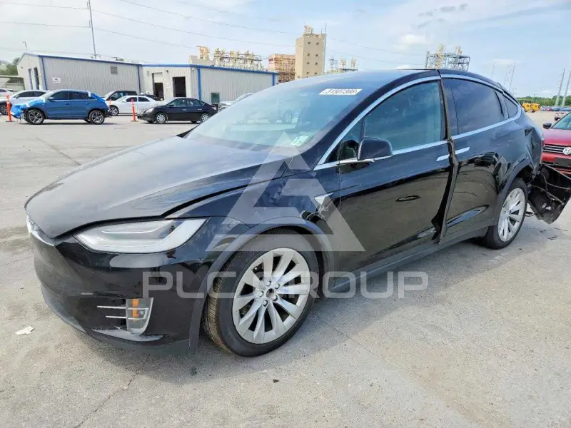 2020 Tesla Model X фото