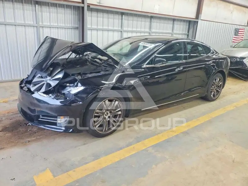 2020 Tesla Model S фото