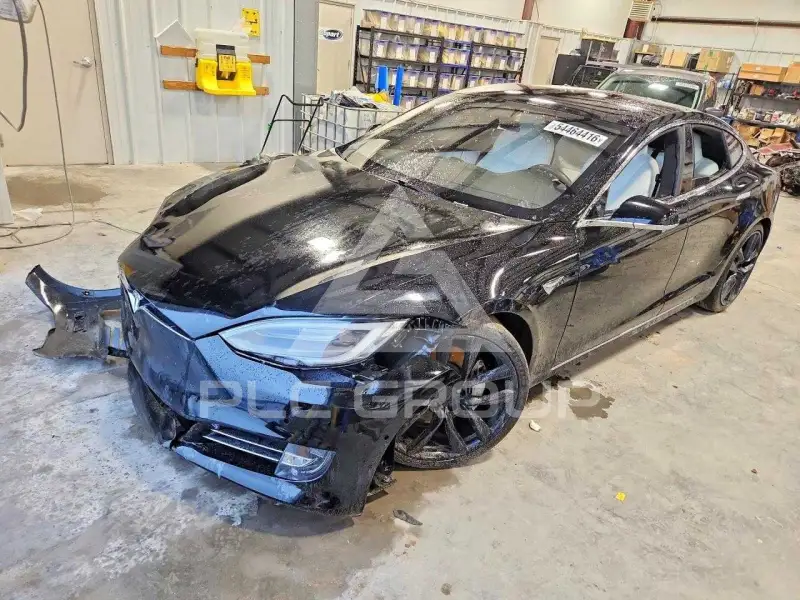 2020 Tesla Model S фото