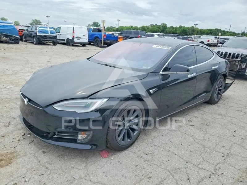 2020 Tesla Model S фото