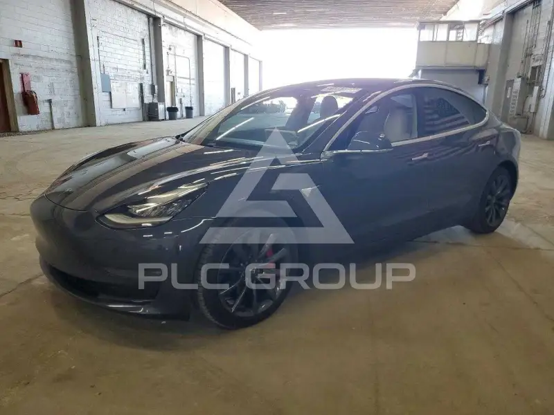 2020 Tesla Model 3 фото