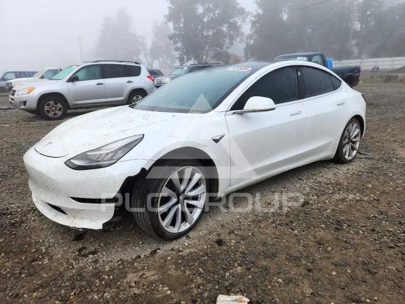 2020 Tesla Model 3 фото